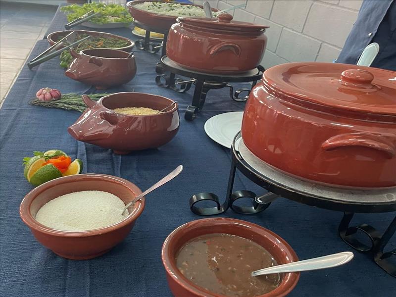 BUFFET COMPLETO DE FEIJOADA